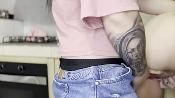 Preview 3 of Old Janes Mom - Mi novia contrato una empleada domestica y me la folle y se dejo,  lesbianas