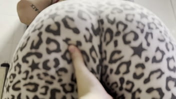 Preview 1 of Old Janes Mom - Mi novia contrato una empleada domestica y me la folle y se dejo,  lesbianas