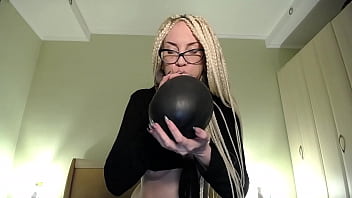 Preview 1 of Jek Line - Blow big balloon and pop with long nails