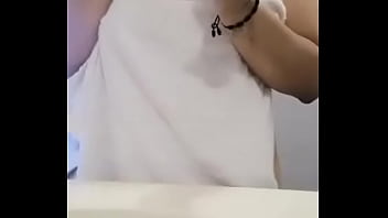 Preview 1 of Sulamn Sex - c&aacute_mara oculta: se filtra v&iacute_deo casero de universitaria en el ba&ntilde_o de tetas grandes.