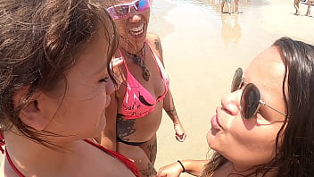 Preview 4 of Hentai School Bus - Carnaval 2023 na praia de Ilha comprida . Paola Gurgel - Fada Mel - Paty Bumbum