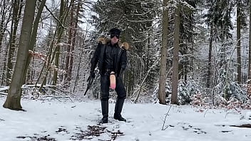 Preview 4 of Hom Wanking - BLACKLEATHERHANDS WITH MONSTERDILDO AND BULLWHIP
