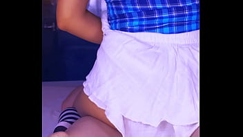 Preview 1 of Step Sis Sick In Window - La colegiala de personalidad fuerte y cuerpo esculpido disfrut&oacute_ de una noche de pasi&oacute_n y lujuria con su amante en el jacuzzi de su apartamento.