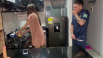 Preview 2 of Bokep Abg Barat Di Bawah Umur - Llegue del entreno y me la culie,  rico culo
