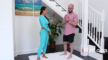 Preview 1 of Nadia Ali Fukc - Curvy MILF Felt Up By Trainer- Alexa Payne