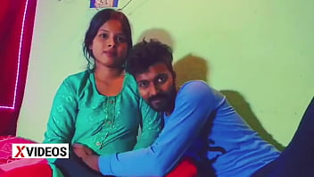Preview 1 of Girl Caught Fingering Herself - जब वह अकेली सो रही थी तो सौतेले देवर ने उसकी भाभी की चुदाई की