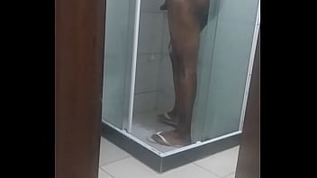 Preview 4 of Aliya But Porn Video - Estimulando a caceta no banho