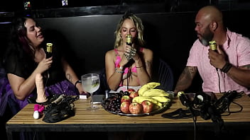 Preview 3 of Letnij Teatr - Ela gosta de ir em rave,  mas tem uma vida muito louca - Marilia Oliveira