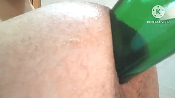 Preview 4 of My Friend Mom Hot - Champanhe atolado no rabo