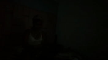 Preview 1 of A La Ferm - me levante muy caliente a darme placer