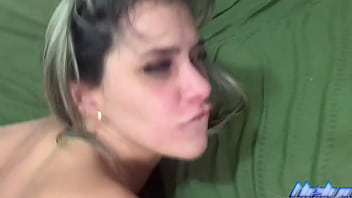 Preview 4 of Burnette Kisses Mouth Fuck - A MINHA PRIMA DESCOBRIU QUE FA&Ccedil_O PORN&Ocirc_ E ELA QUIS VER A FERRAMENTA DE TRABALHO PESSOALMENTE
