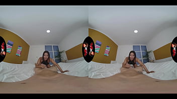 Preview 2 of Reallifecam Vk Alina - VRLatina - Super Hot Colombian VR Experience