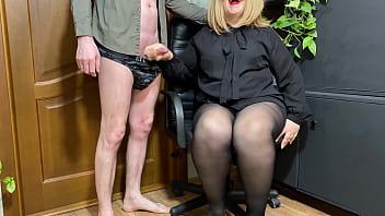 Preview 1 of Seks Live - Hot mother in law knows how to milk cum for her pleasure