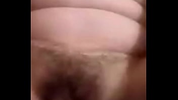 Preview 3 of Anokhe Xxx Video - Conversando con mi amiga me masturbo rico y me da placer ,  gemidos y un jugoso orgasmo.