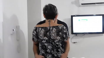 Preview 2 of Femdom Slave Toilet Pissing - ME LLAMO Y FUI COMO  LOCO  A COJERLE EL CULO ,  ME LA PARO,  SE LA METI