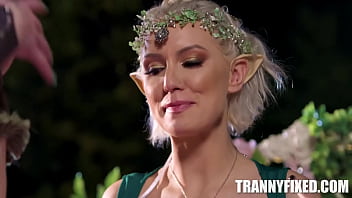 Preview 3 of Mom Facin Boy - MUSES Kenzie Taylor,  Izzy Wilde