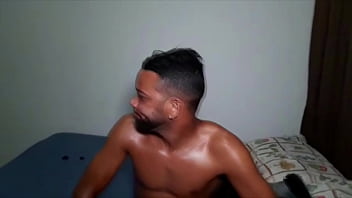 Preview 2 of Www Xxnx C9m - O Boy Brenno Salvatorri me pegou com vontade e socou ate as bolas