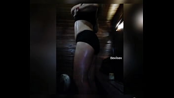 Preview 1 of Trang Sg2 - Estando en el sauna,  me doy un masaje relajante,  pero me excito mucho y busco a alguien para que me quite estas ganas,  al final termino masturbandome pues no encontr&eacute_ quien me ayudara!