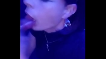 Preview 2 of Hetrosexual Foreplay - Neg&atilde_o com o pau super grosso arrombou toda a cdzinha Branquinha boqueteira safada