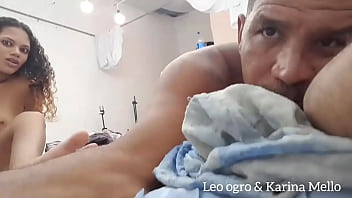 Preview 4 of Tghit Anal - Me exibindo por dinheiro enquanto meu padrasto grava - Leo ogro - casalogrorj