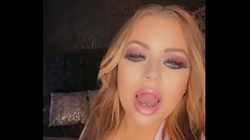 Preview 2 of Mami And Buy Foll Saxi Video - Cataliavalentine - update #2 - FullSizeRender - Feb 27,  2023