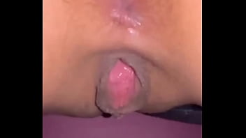 Preview 4 of Iaran Porn - Visito a mi amiga por su cumplea&ntilde_os y la lleno de leche
