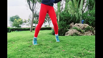 Preview 1 of Mom Son Angel White - ENTRENADORA HOT me pone muy caliente , le quiero METER MI VERGA,  YA BAS A CAER PUTITA.