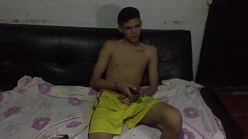 Preview 1 of Xxx Voice Video - Veo a mi hermanastra mientras arregla la ropa y la follo duro sin parar