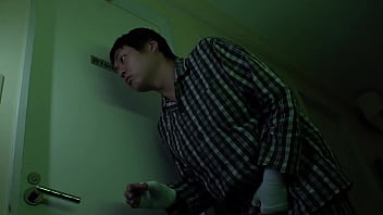 Preview 2 of Porno I2 - 「マジ天使！？」骨折してオナニーできない僕のチ●コは我慢の限界！それを見かねた美人ナースは使命感に駆られたのか優しく手を添えてくれ&hellip_ 6【パート3】