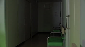 Preview 2 of Siblings Alone - 「マジ天使！？」骨折してオナニーできない僕のチ●コは我慢の限界！それを見かねた美人ナースは使命感に駆られたのか優しく手を添えてくれ&hellip_ 6【パート1】