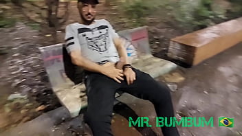 Preview 1 of Mom Punish Teens - SEXO EM P&Uacute_BLICO : DEPOIS DE UMA FORTE CHUVA ANDANDO NA PRA&Ccedil_A ENCONTREI UM MACHO DA PIKA GROSSA LOUCO PRA METER ROLA NO MEU RABO ( COMPLETO NO RED E SUBSCRI&Ccedil_&Atilde_O)