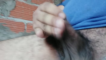 Preview 3 of Mom Sung Sex Videos - Gordo forzudo se pajea en la casa de una clienta parte 2