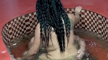 Preview 4 of Mom And Dad Bedpost - Me llevo a mi vecina al hotel