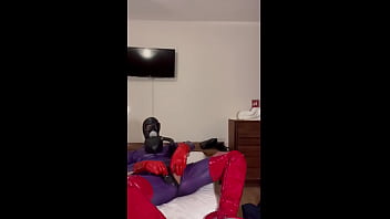 Preview 1 of Arap Sexporz Com - First cumshot with gasmask