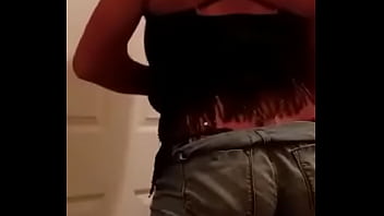 Preview 2 of Sexsy Sunny Leone Fuck - Sissy shakes ass