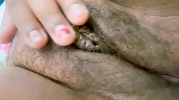 Preview 4 of Brezza Sex Video Mom Son - Jovencita Virgen es por su padrastro