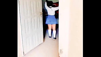 Preview 1 of Xx Filim - Me Cojo a Escondidas a una Estudiante en el Ba&ntilde_o del Colegio
