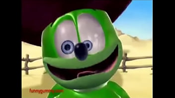 Preview 2 of Garl Vs Dogxxxw - The Gummy Bear Song - Long English Version