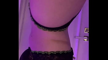 Preview 1 of Tibby Downblouse - Corno filmando amigo se deliciando com esposa