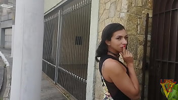 Preview 2 of Javhd Durasi Panjang - PASTOR VAI PREGAR DE PORTA EM PORTA E CAI EM TENTA&Ccedil_&Atilde_O AO VER LENEV8