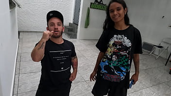 Preview 4 of Wom Wom - Pitoco chegou junto da ninfeta e quer meter o ferro - Jasmine Santanna