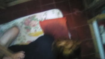 Preview 2 of Xxxx Hot Bed Sex - Mientras grabo con el celular me la cogi de lado con su vestido negro levantado