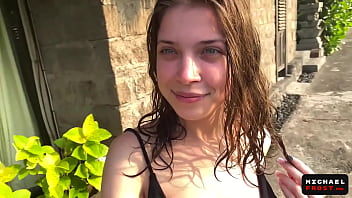 Preview 1 of Madrastra Mom - Public Flashing Tits Fingering And Risky Fucking