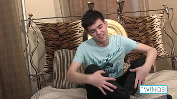 Preview 1 of Masturbate Brutle - Dreamy Twink Xander Takes Her Pants Off &amp_ Fucks Himself!