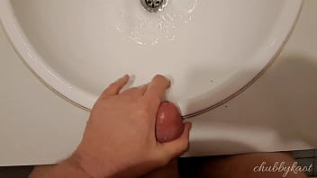Preview 3 of Moti Gand Wali Aunty Xnxx - Chubbykaot Playing With Hot Water