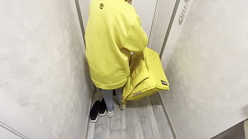 Preview 1 of Aassames Bf - The food delivery courier girl forgot to bring the rolls and therefore offered me doggystyle sex