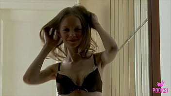 Preview 1 of Colombiana Andrea Espada - Thin Blonde Cutie Daysi Teases You Posing And Rubbing Her Teen Snatch!