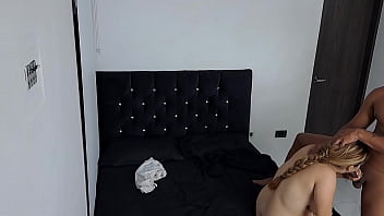 Preview 4 of Nude Dobra - Llevo a mi hermanastra a un hotel,  qu&eacute_ buena es chupando verga