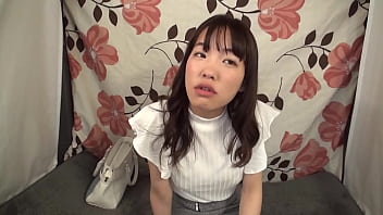 Preview 1 of Liza Rowe Spit - 【検証】美巨乳お一人様(ラーメン)女子は店内ナンパで釣れるのか？ 推定Eカップ はるさん(21) 出るとこ出て閉まるとこ閉まっためちゃくちゃ魅力的かつエロい身体の持ち主。狭膣騎乗位に根こそぎザーメン持っていかれる&hellip_！