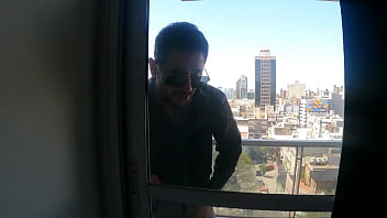 Preview 2 of Bang Tube Dad - Jugando con mi juguetito sexual mientra me espian -twink se deja meter dildo por el culo - rico pasivo culon - bareback con piba de goma - macho pijudo mira a gay culon y se lo folla - con Alex Barcelona y Frannxxx1